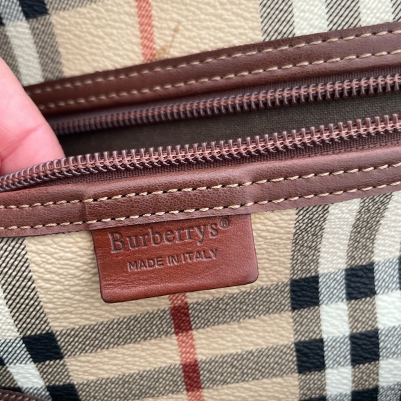 BURBERRY vintage 
BROWN HAYMARKET CHECK COATED CANVAS DUFFLE BAG - Picture 15 of 16